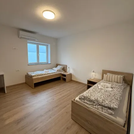 Hostal Vp Sobe *