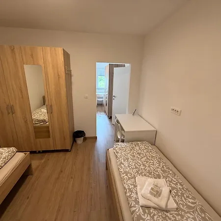 Vp Sobe Hostal *